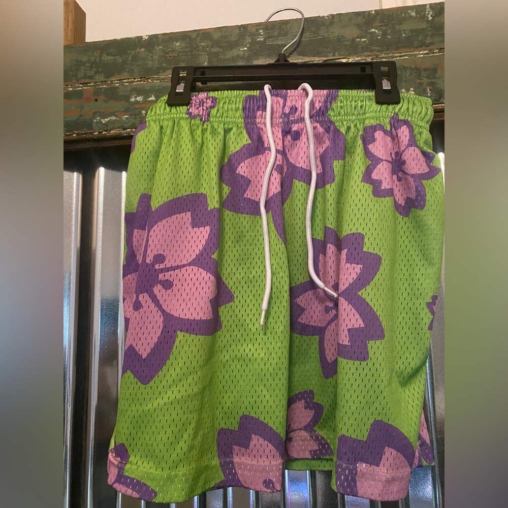 Like Sushi shorts xs (fits like Medium)